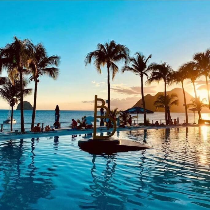 Appartement Terrasse Vue Mer Et Piscine لو ديامانت المظهر الخارجي الصورة